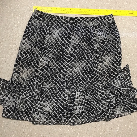Allison TAYLOR Petite paneled animal snake print snake print lined skirt zip 14P - Picture 5 of 15